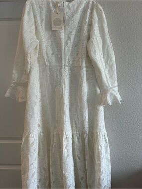 White Lace Tiered Long Sleeve Midi Dress - Brand Unspecified